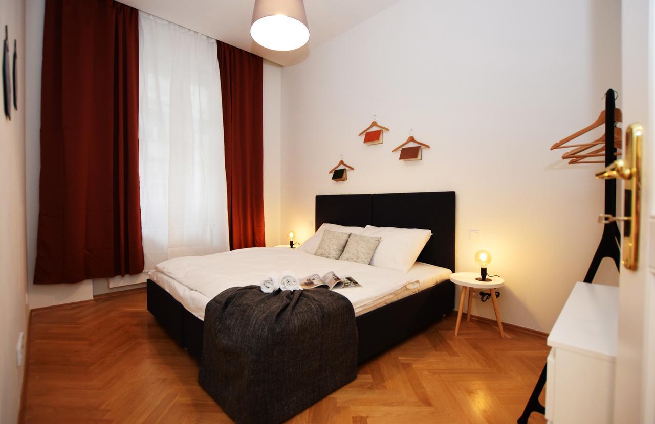 Rehorova Apartments Prague Room photo